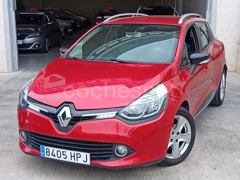 Rojo Usado 2013 Renault Clio GrandTour Familiar | 6995 € (Precio justo) - Imagen 1/4