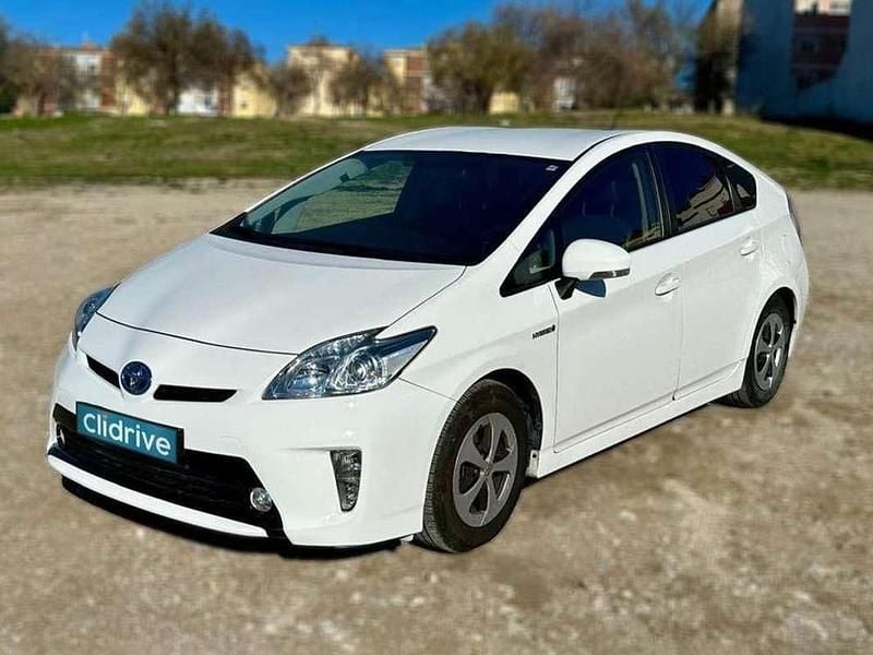 Usado Toyota Prius Advance 136 CV (100 kW) 2012 Blanco Monovolumen