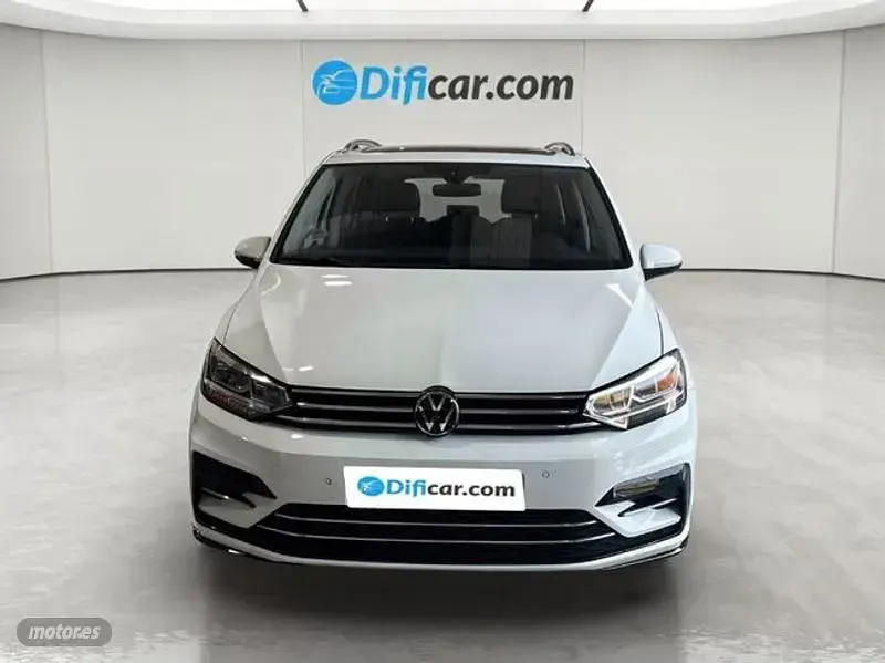 Usado VW Touran Sportline 150 CV (110 kW) 2022 Blanco Monovolumen