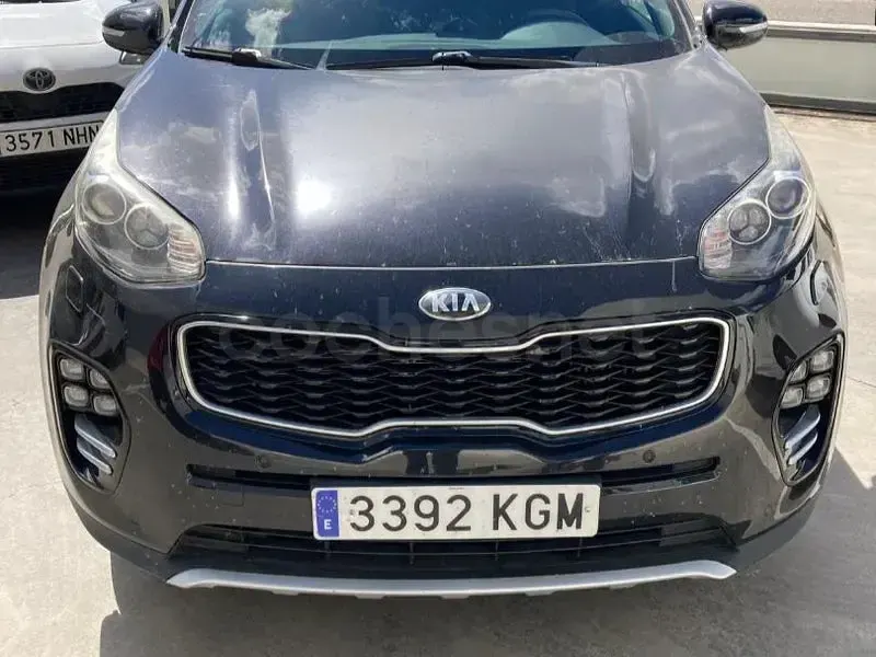 Usado Kia Sportage GT-Line 136 CV (100 kW) 2018 Negro SUV