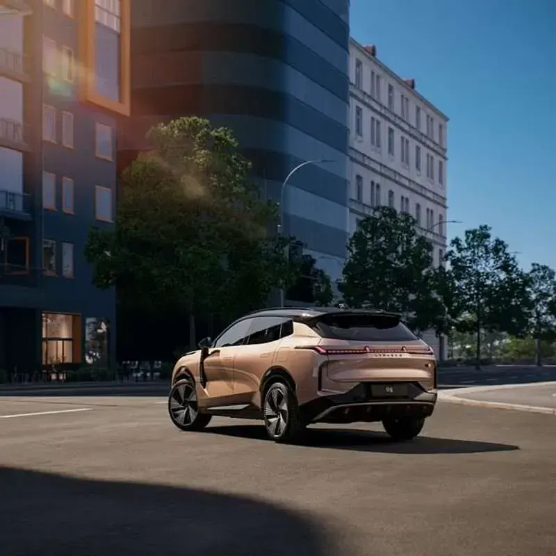 Nuevo Lynk & Co 08 349 CV (256 kW) 2026 Marrón SUV