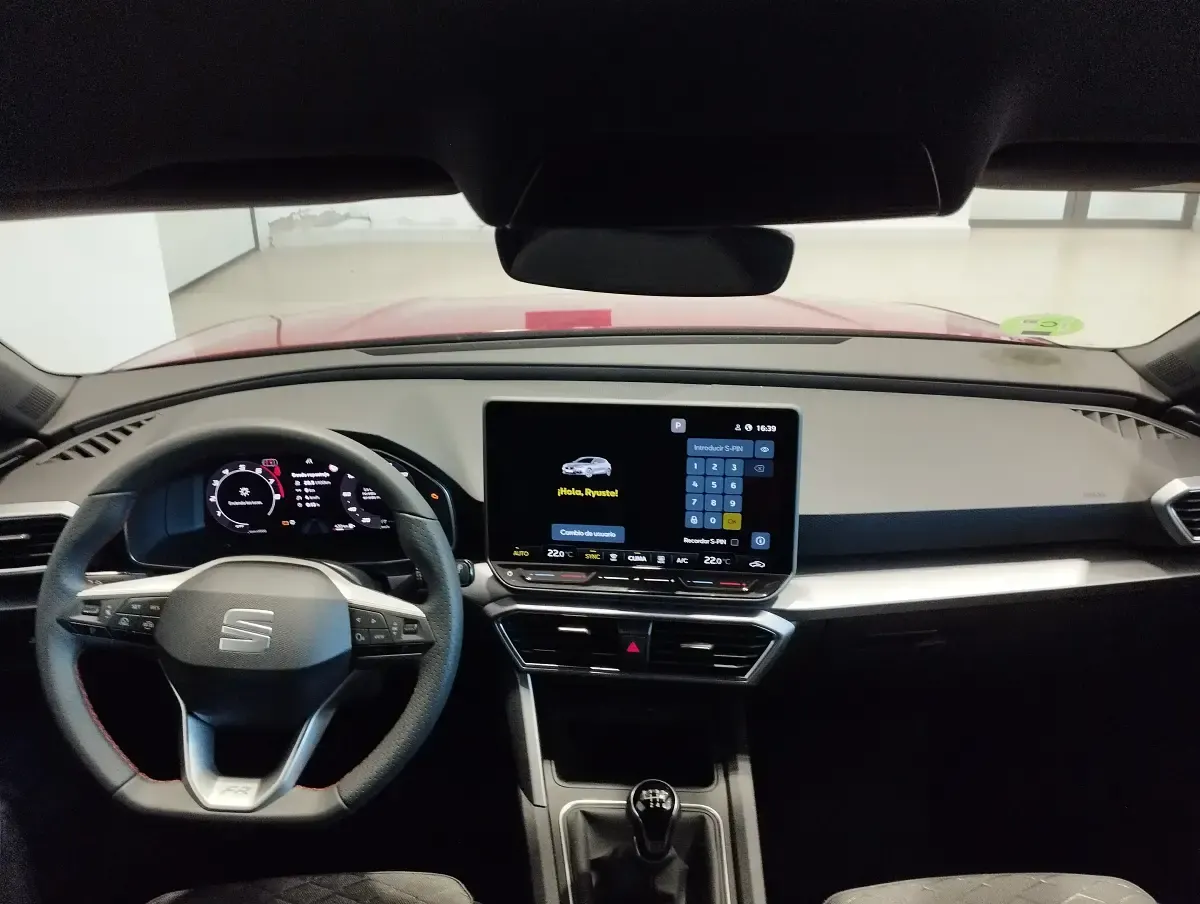 Nuevo Seat Leon FR 116 CV (85 kW) 2026 Rojo