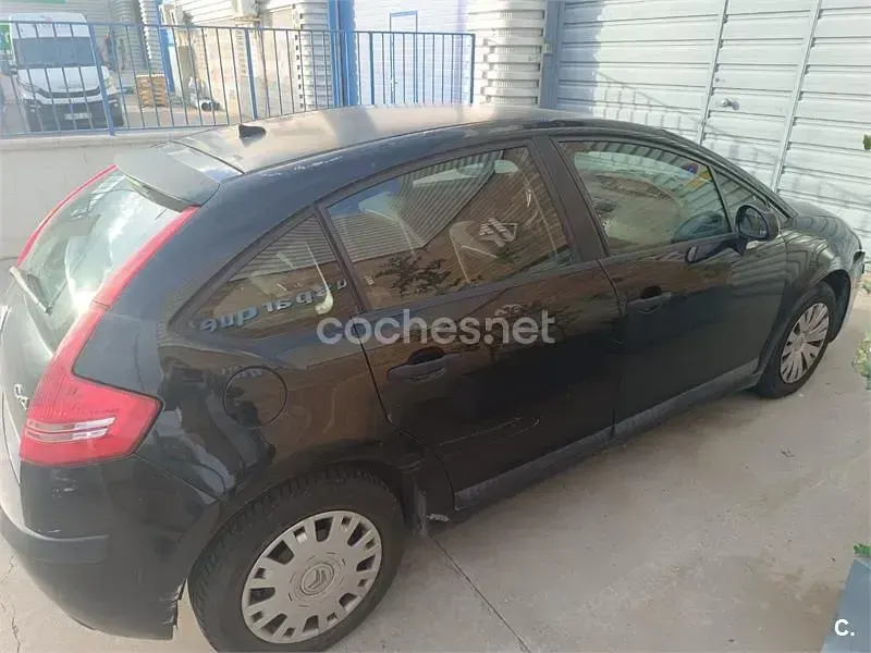 Usado Citroën C4 92 CV (67 kW) 2009 Negro Berlina