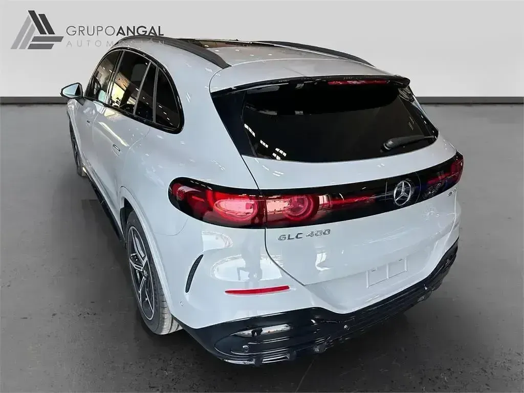 Nuevo Mercedes GLC400d 359 kW (489 CV) 2026 Gris SUV