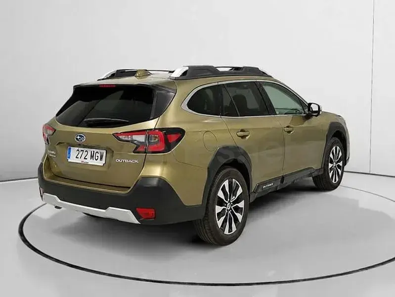 Usado Subaru Outback 169 CV (124 kW) 2023 Blanco Familiar