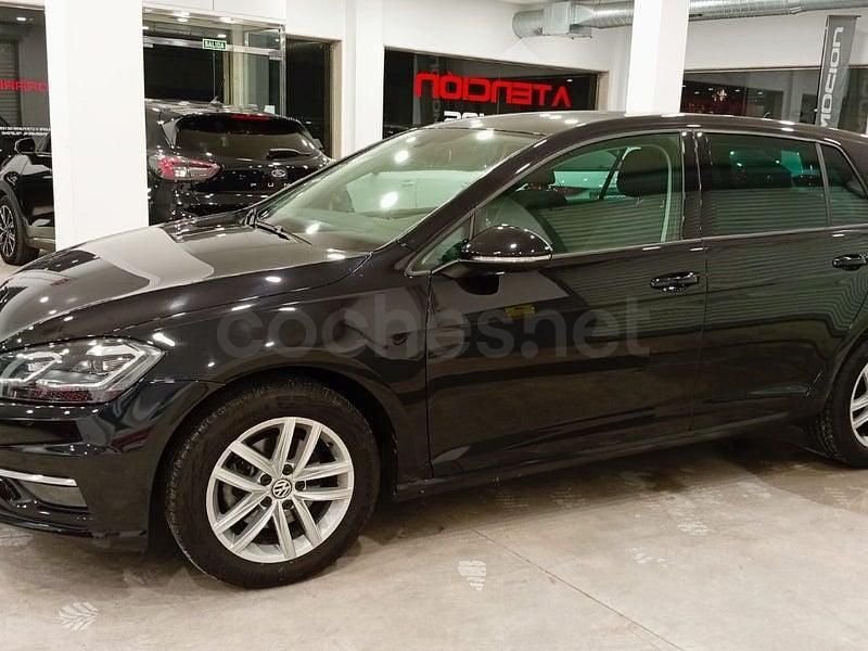 Usado VW Golf VII Advance 115 CV (84 kW) 2019 Negro Berlina