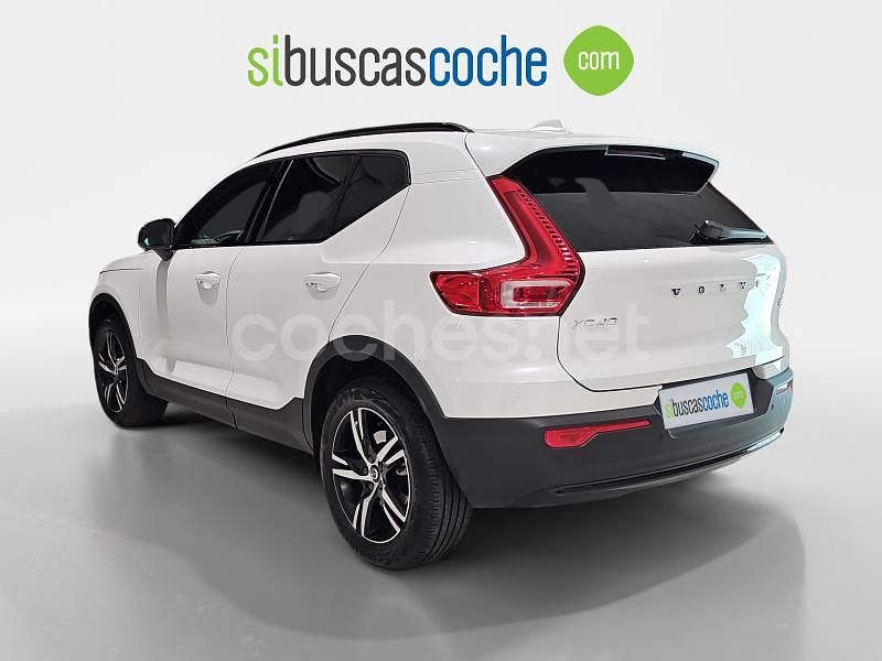 Usado Volvo XC40 Plus 163 CV (119 kW) 2024 Blanco SUV