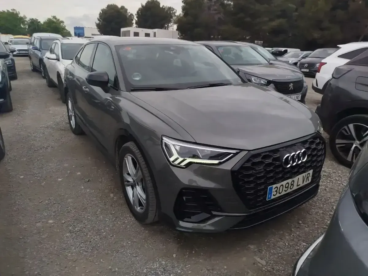 Usado Audi Q3 S-Line 190 CV (139 kW) 2021 Gris SUV