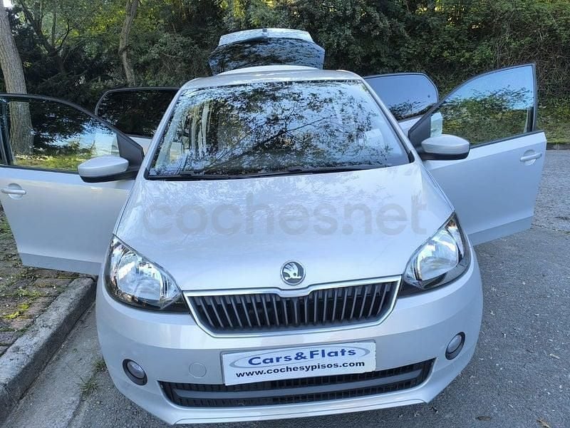 Usado Skoda Citigo Active 60 CV (44 kW) 2014 Gris / plata Utilitario