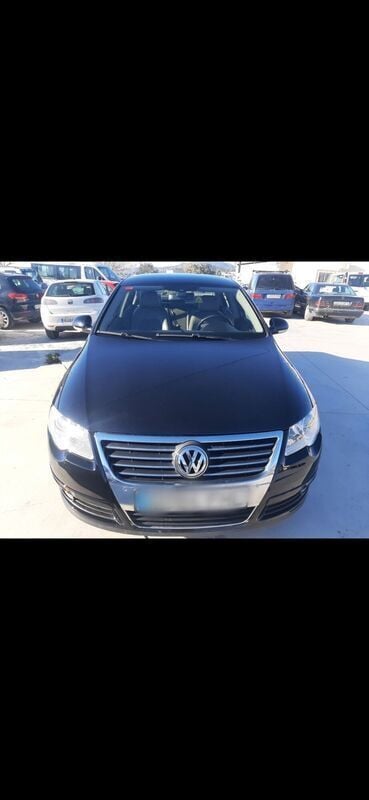 Negro Usado 2006 VW Passat Highline Berlina | 4500 € - Imagen 1/4