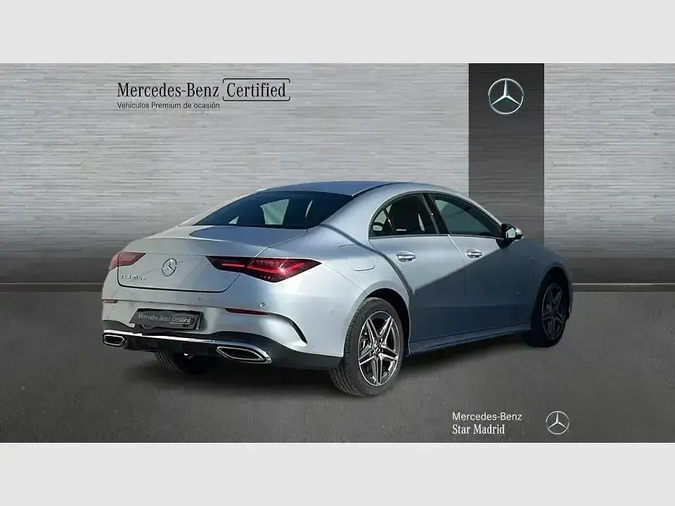 Usado Mercedes CLA250e AMG line 218 CV (160 kW) 2025 Plata hightech Berlina