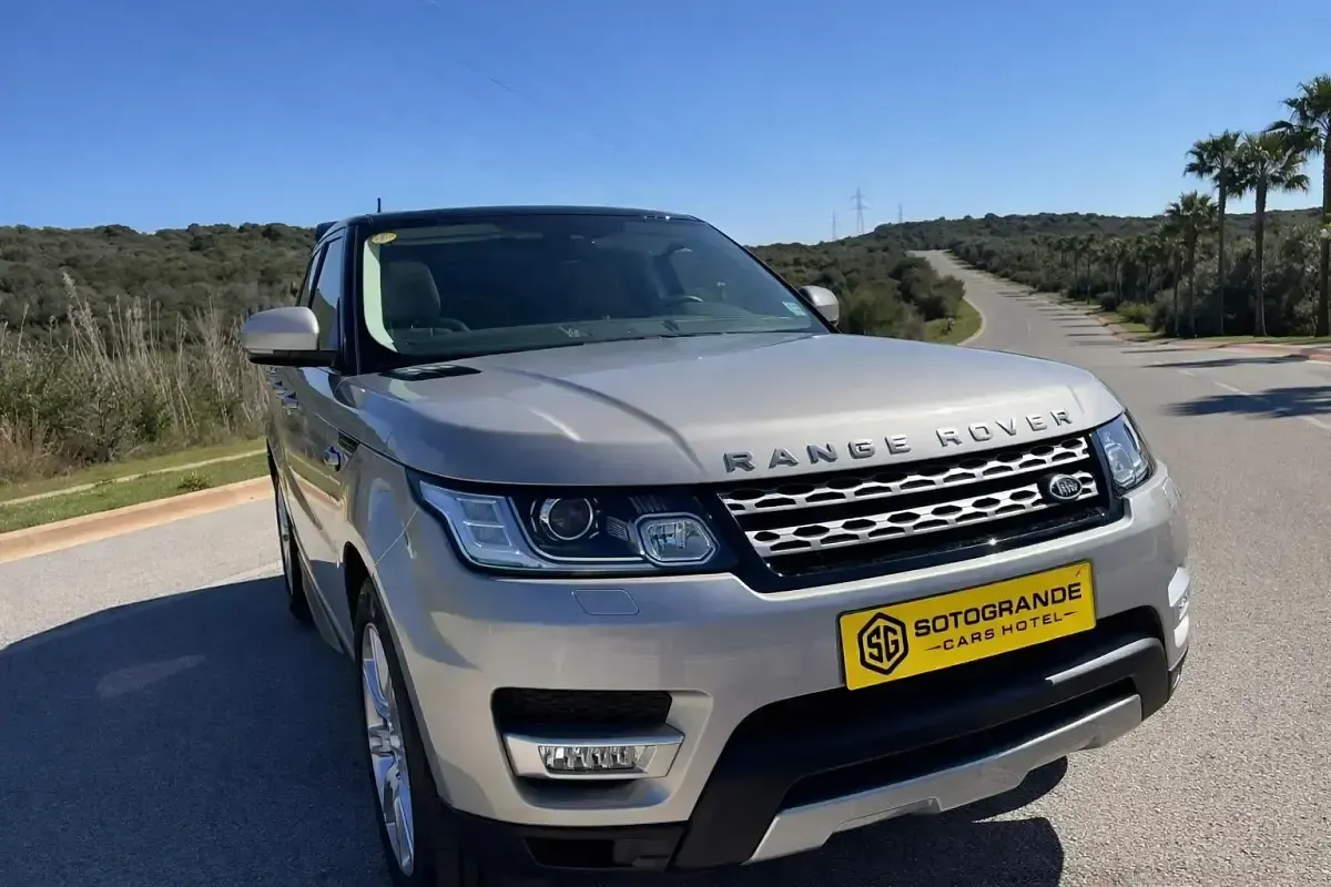Käytetty Land Rover Range Rover Sport HSE 306 HP (225 kW) 2017 Peessi Katumaasturi