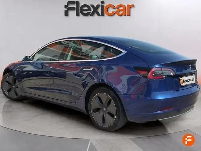 Käytetty Tesla Model 3 366 kW (498 HP) 2019 Sininen Sedan