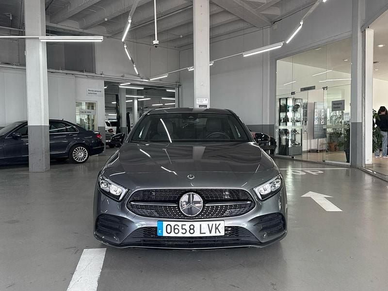 Usado Mercedes A150 150 CV (110 kW) 2021 Gris Berlina
