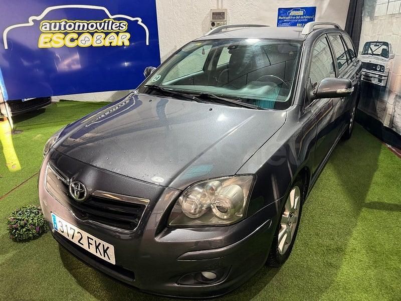 Usado Toyota Avensis Sol 150 CV (110 kW) 2007 Gris / plata Familiar