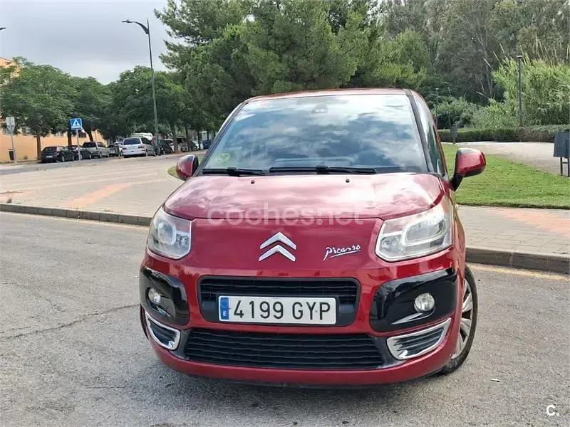 Usado Citroën C3 Picasso Seduction 92 CV (67 kW) 2010 Rojo Monovolumen