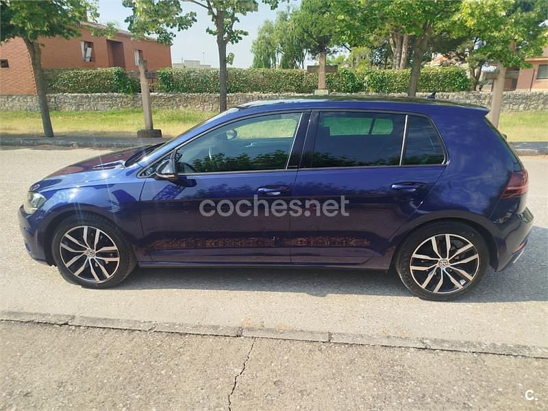 Azul Usado 2020 VW Golf Business Berlina | 11.800 € (Super precio) - Imagen 1/4