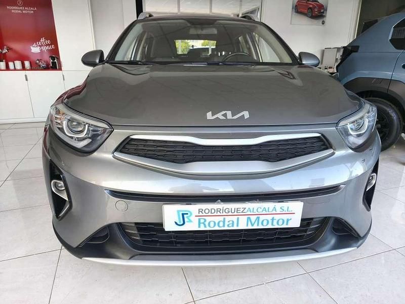Usado Kia Stonic Plus 84 CV (61 kW) 2023 Gris SUV