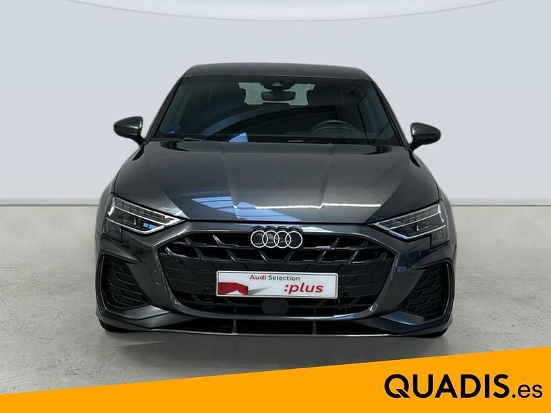 Usado Audi A3 e-tron S-Line 204 CV (150 kW) 2025 Gris Utilitario