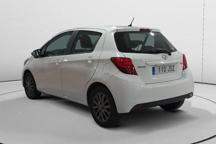 Usado Toyota Yaris Active 99 CV (72 kW) 2016