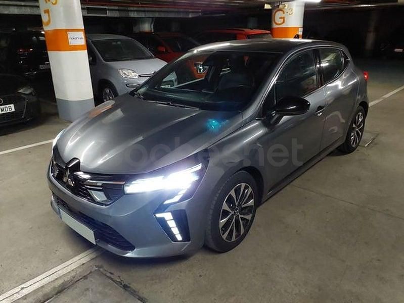 Usado Mitsubishi Colt 90 CV (66 kW) 2023 Gris / plata Berlina