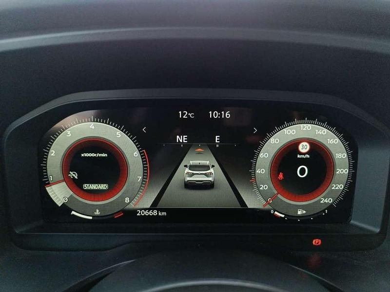 Usado Nissan Qashqai Tekna 158 CV (116 kW) 2023 Blanco SUV