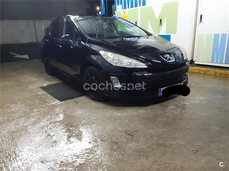 Usado Peugeot 308 Business-Line 92 CV (67 kW) 2011 Negro Berlina