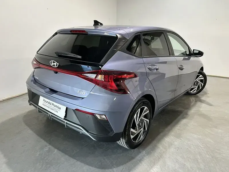 Usado Hyundai i20 79 CV (58 kW) 2025 Blanco Utilitario