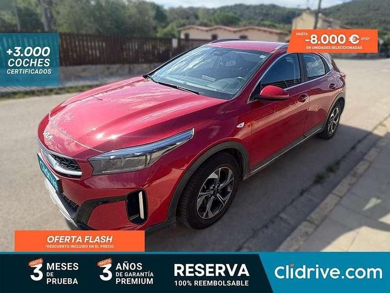 Usado Kia XCeed 120 CV (88 kW) 2024 Burdeos SUV