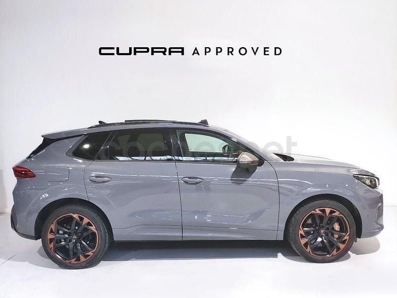 Usado Cupra Terramar VZ 265 CV (194 kW) 2024 Gris / plata SUV