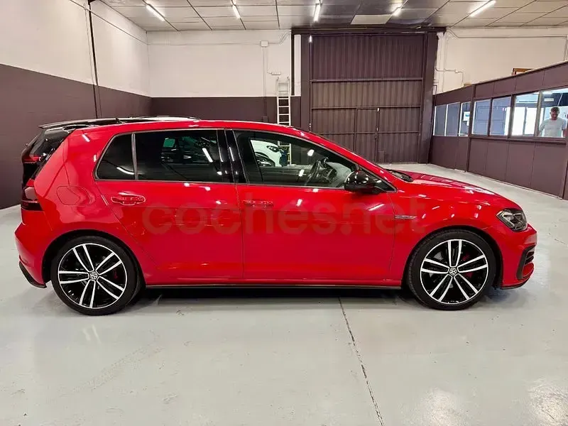 Usado VW Golf VII GTD 184 CV (135 kW) 2017 Rojo Familiar