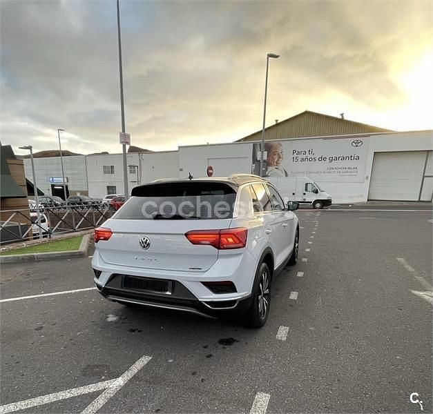 Usado VW T-Roc Sportline 190 CV (139 kW) 2018 Gris / plata SUV