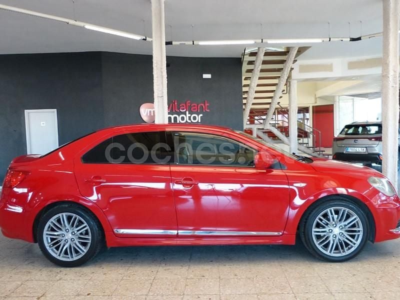 Usado Suzuki Kizashi Sport 178 CV (130 kW) 2012 Rojo Berlina