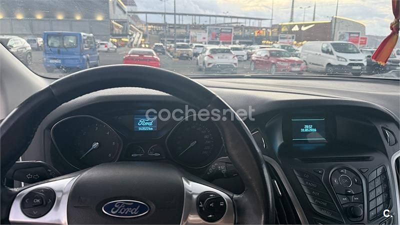 Używany Ford Focus 115 KM (84 kW) 2014 Szary Sedan/Limuzyna