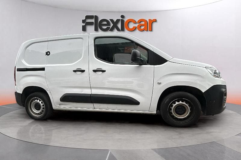Blanco Usado 2021 Citroën Berlingo First Monovolumen | 8490 € - Imagen 1/4