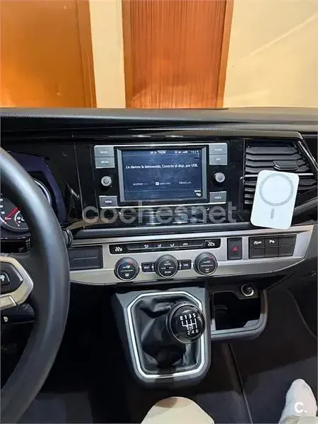 Usado VW Multivan 150 CV (110 kW) 2022 Negro Monovolumen