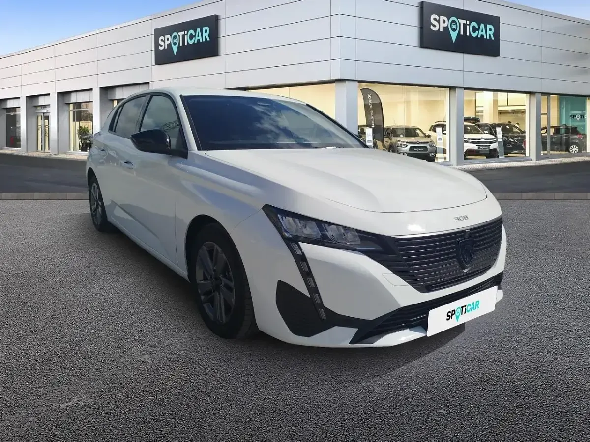 Usado Peugeot 308 Active 130 CV (95 kW) 2022 Blanco Berlina