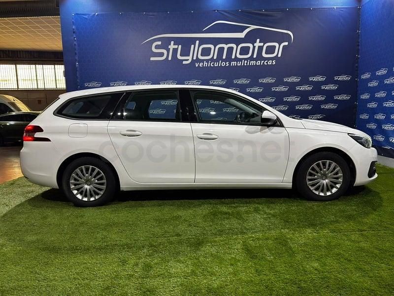 Usado Peugeot 308 SW Business-Line 100 CV (73 kW) 2020 Blanco Familiar
