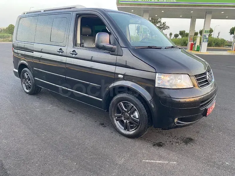 Usado VW Multivan Highline 174 CV (127 kW) 2008 Negro Monovolumen