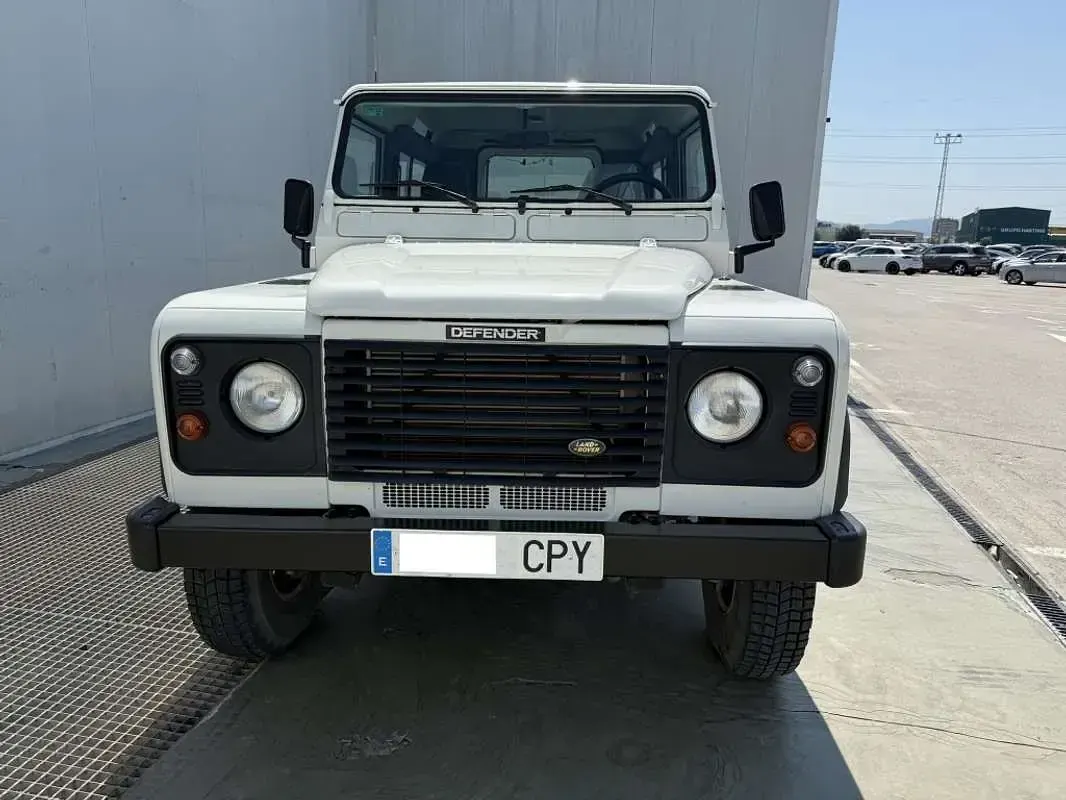 Usado Land Rover Defender 122 CV (89 kW) 2003 Familiar