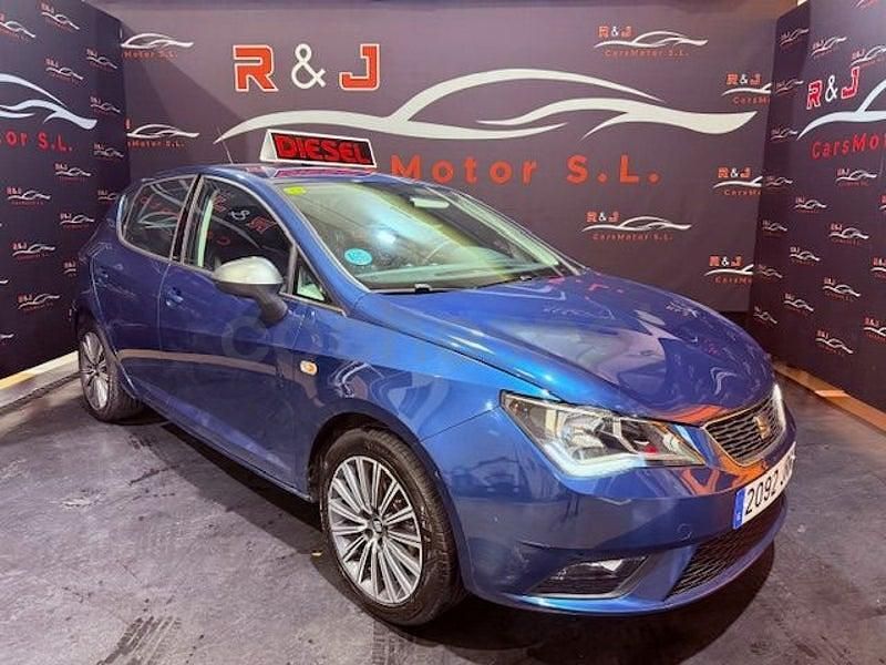 Usado Seat Ibiza CONNECT 105 CV (77 kW) 2016 Azul Berlina