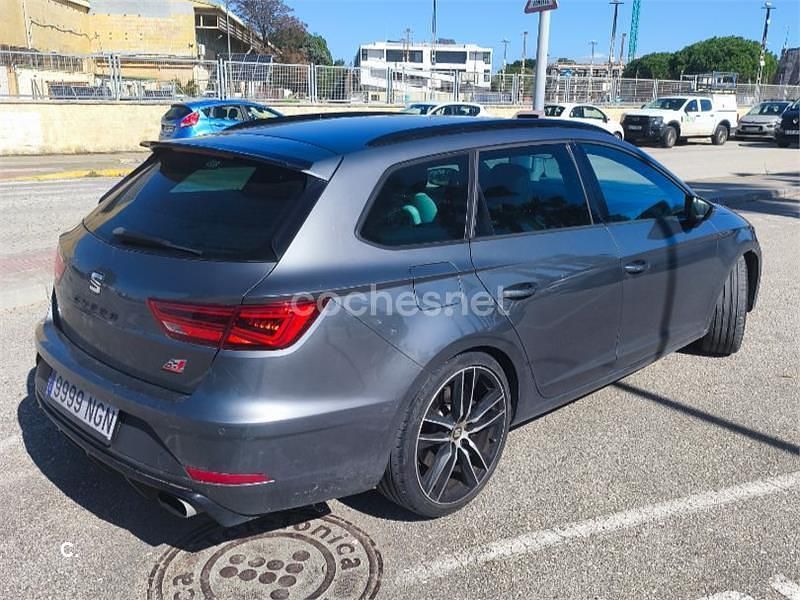 Usado Seat Leon CUPRA 300 CV (220 kW) 2018 Gris / plata Familiar