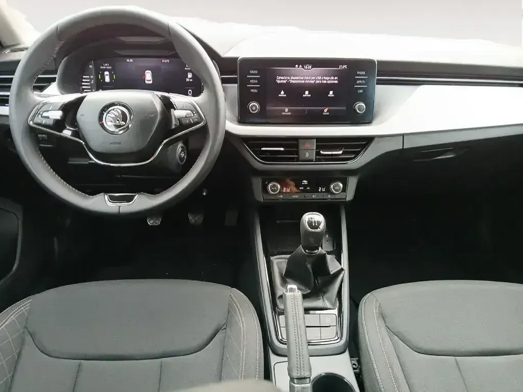 Usado Skoda Kamiq Selection 115 CV (84 kW) 2024 Naranja SUV