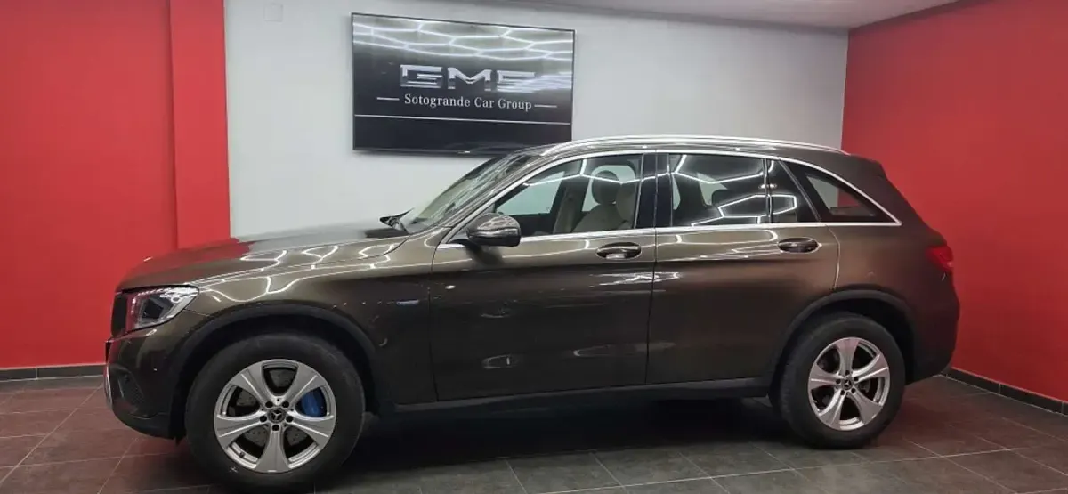 Usado Mercedes GLC350 320 CV (235 kW) 2017 Marrón SUV