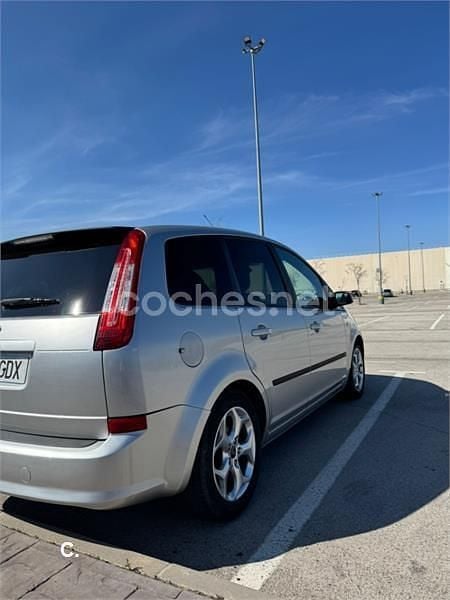 Usado Ford C-MAX Trend 115 CV (84 kW) 2007 Gris / plata Monovolumen