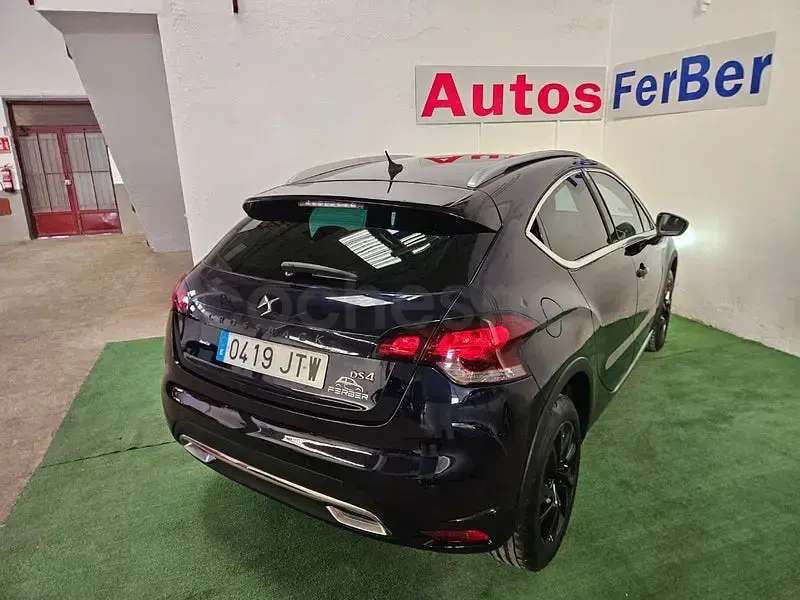 Usado DS Automobiles DS4 Crossback Style 120 CV (88 kW) 2017 Negro SUV