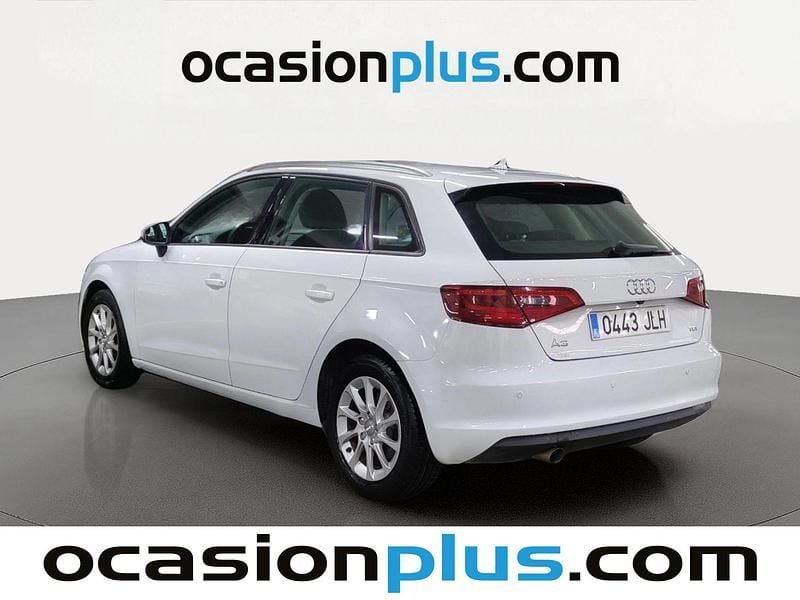 Begagnad Audi A3 Sportback Attraction 110 HK (80 kW) 2016 Vit Halvkombi