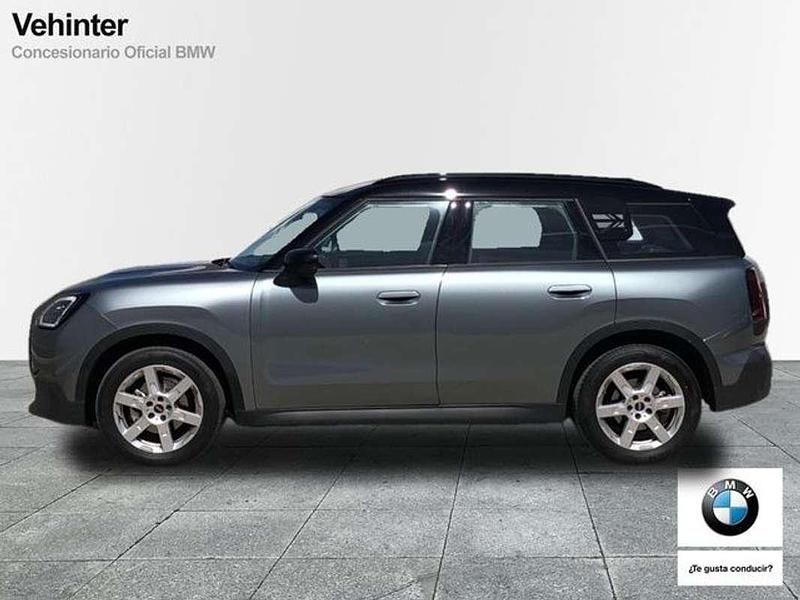 Usado Mini One D Countryman Essential 163 CV (119 kW) 2024 Verde SUV