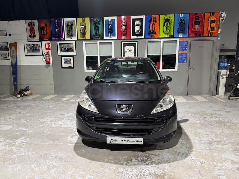 Usado Peugeot 207 75 CV (55 kW) 2007 Negro Berlina