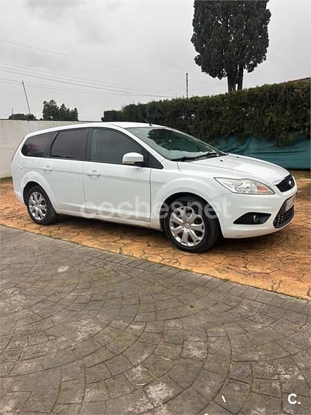 Blanco Usado 2008 Ford Focus Trend Familiar | 3900 € (Un poco caro) - Imagen 1/4